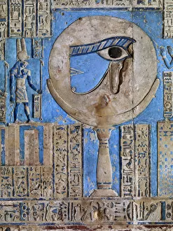 Pharaohs Gallery: The Eye of Horus. The ceiling of the Hathor Temple, Dendera, 50-48 BC