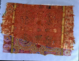 Fabric of Seu d Urgell, made of silk, Pallia rotata type, made with a bow loom