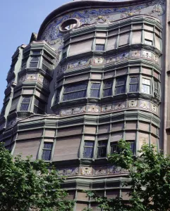 Facade of the Comalat house, designed by Salvador Valeri i Pupurull