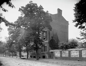 Southern Prints: Fairfax House, Alexandria, Va. between 1900 and 1910. Creator: Unknown