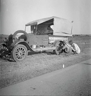 Family between Dallas and Austin, Texas, 1936. Creator: Dorothea Lange