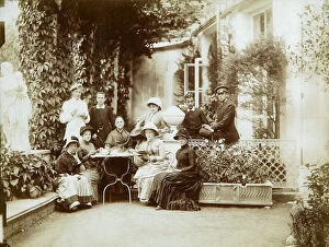 Images Dated 19th November 2009: The family of Duke Fyodor Uvarov at their country estate, Porechye, Russia, 1880s