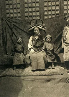 Family of the Governor of Tingri, c1918-c1939. Creator: Unknown Family of the Governor of Tingri, c1918-c1939. Creator: Unknown