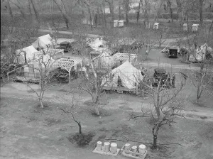 Farm Security Administration (FSA) temporary camp for migrants, Gridley, California, 1939 Creator: Dorothea Lange