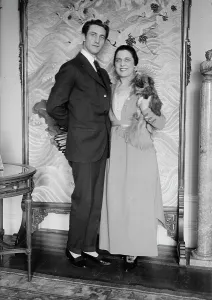 Film Industry Prints: Farrar & Lou Tellegen, between c1915 and c1920. Creator: Bain News Service