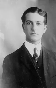 Side Parting Prints: Ferdinand Kuehn, between c1910 and c1915. Creator: Bain News Service