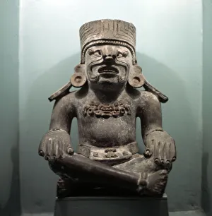 Arte Gallery: Figure from the classic period from Alban Mount