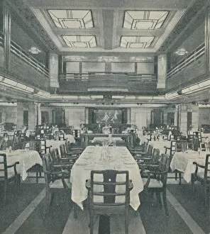 Cruise Liner Gallery: First-Class Dining Saloon in the Queen of Bermuda, 1937