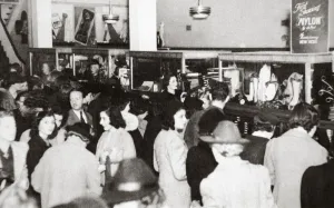 Delaware Prints: The first experimental sale of nylon stockings