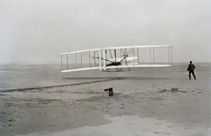 First flight of Wright brothers aircraft, Kitty Hawk, North Carolina, USA, December 17