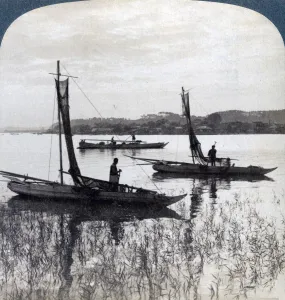 Kanto Prints: Fishing boats coming home at sunset