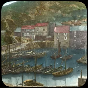 Cornish Prints: Fishing boats in the harbour, Polperro