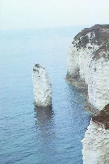Flamborough Head, Yorkshire, England, 20th century. Artist: CM Dixon Flamborough Head, Yorkshire, England, 20th century. Artist: CM Dixon