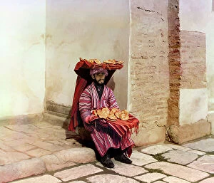 Seller Collection: Flatbreads vendor, Samarkand, between 1905 and 1915. Creator: Sergey Mikhaylovich Prokudin-Gorsky