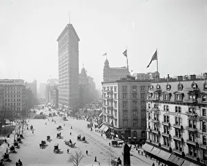Office Building Prints: Flatiron Building, New York, N.Y. between 1902 and 1910. Creator: Unknown
