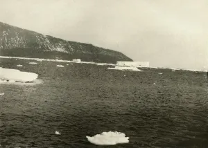 Shackleton Prints: Floating Ice off Cape Adare, c1908, (1909)