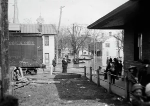 Flooded Prints: Flood at Cincinnati - 1913 Creator: Bain News Service
