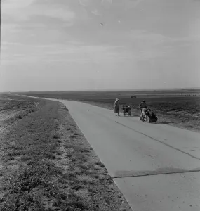 Barrow Prints: Flood refugee family near Memphis, Texas, 1937. Creator: Dorothea Lange