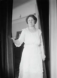 Florence Macbeth, between c1915 and c1920. Creator: Bain News Service