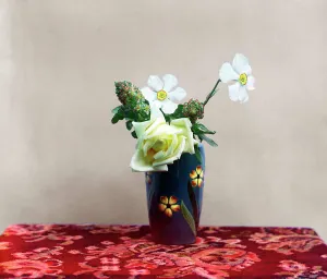 Narcissus Prints: Flowers in a vase, between 1905 and 1915. Creator: Sergey Mikhaylovich Prokudin-Gorsky