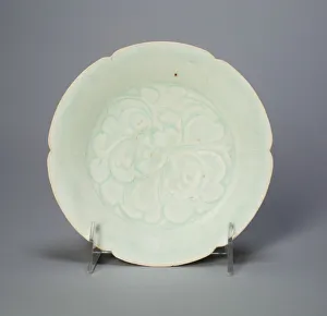 Foliate Bowl with Stylized Peony Spray, Northern Song dynasty (960-1127), 12th century Foliate Bowl with Stylized Peony Spray, Northern Song dynasty (960-1127), 12th century
