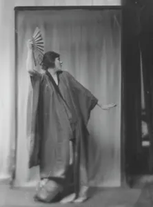 Fan Dance Prints: Fontaine, Miss, 1916 Feb. 2. Creator: Arnold Genthe