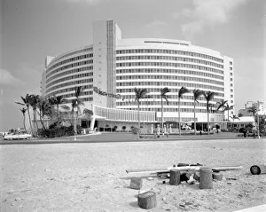 Fontainebleau Hotel, Miami Beach, Florida, 1955. Creator: Gottscho-Schleisner, Inc