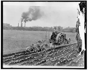 Shortage Prints: Food Garden Commission, between 1910 and 1920