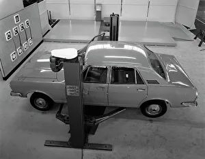 Lift Gallery: Ford Zodiac on an asymmetric lift, Sheffield, South Yorkshire, 1972