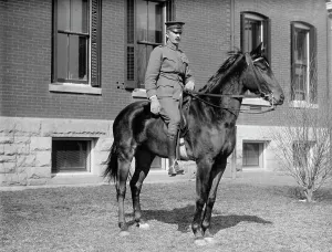 Fort Myer - Capt. Julian R. Lindsay, U.S.A. 1910. Creator: Harris & Ewing. Fort Myer - Capt. Julian R. Lindsay, U.S.A. 1910. Creator: Harris & Ewing