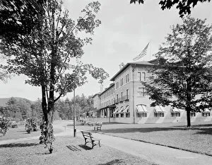 Fort William Henry Hotel, Lake George, N.Y. c.between 1910 and 1920. Creator: Unknown