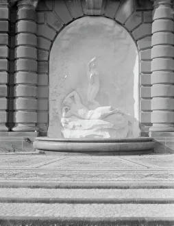 Rockefeller John Davison Prints: Fountain and sculpture in the gardens at Kijkuit