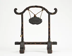 Mallet Prints: Frame for a gong with a bronze gong suspended by a cord; mallet hanging, Edo period