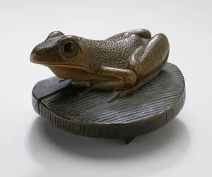 Stained Prints: Frog on Well Cover, early 19th century. Creator: Kitao Shigemasa