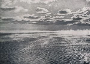 Lonely Gallery: Frost-Smoke, 1911, 1913. Artist: Herbert Ponting