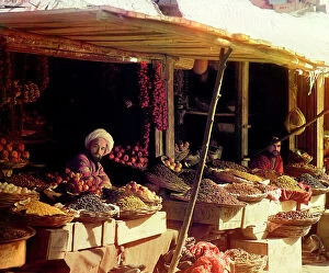 Turbans Collection: Fruit stand, Samarkand, between 1905 and 1915. Creator: Sergey Mikhaylovich Prokudin-Gorsky