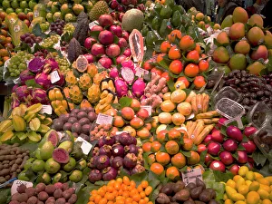 Oranges Prints: Fruit and vegetables at La Bouqueria, Barcelona, Spain, 2020. Creator: Ethel Davies