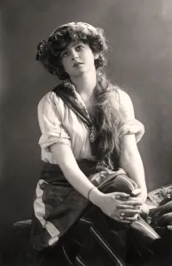 Gabrielle Ray (1883-1973), English actress, early 20th century. Artist: W&D Downey
