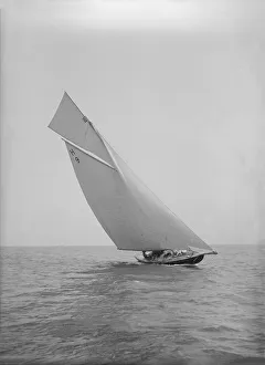The gaff rigged 8 Metre class Termagent (H9) sailing close-hauled, 1911. Creator The gaff rigged 8 Metre class Termagent (H9) sailing close-hauled, 1911. Creator