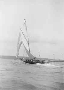The gaff rigged cutter Bloodhound sailing on a broad reach, August 1912. Creator The gaff rigged cutter Bloodhound sailing on a broad reach, August 1912. Creator
