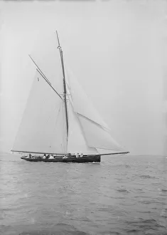 The gaff rigged cutter Bloodhound sailing close-hauled, 1913. Creator: Kirk & Sons of Cowes