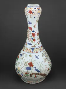 Underglaze Blue Gallery: Garlic-Shaped Bottle with Mandarin Ducks and Birds in a
