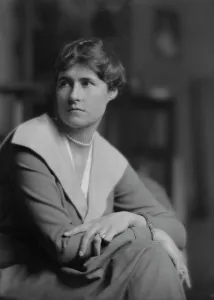 Garnett, Porter, Mrs. portrait photograph, 1917 Mar. 3. Creator: Arnold Genthe