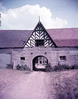 Gateway Prints: Gateway at Salford Priors, Worcestershire, c1955. Creator: Arthur Charles Kirby Ware