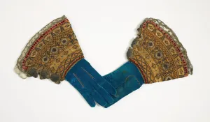 Brooklyn Museum Prints: Gauntlets, British, 1690-1710. Creator: Unknown