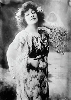 Adjusting Prints: Georgette Leblanc, 1911. Creator: Bain News Service