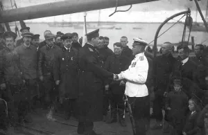 Georgii Iakovlevich Sedov and Members of the Expedition with Those Seeing Them off on the... 1912. Creator: Nikolay Vasilyevich Pinegin