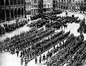 Images Dated 30th January 2008: The German army in Brussels, First World War, 1914