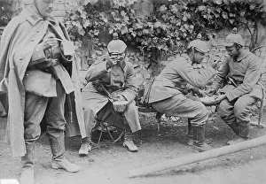 Battery Prints: German artillerists on firing line