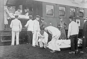 Stretcher Prints: German hospital train, between 1914 and c1915. Creator: Bain News Service